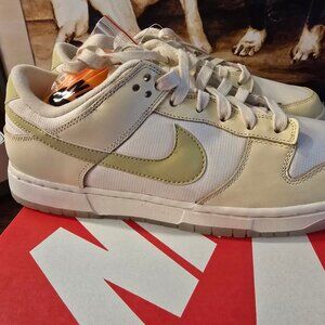 Nike Dunk Low Muslin/Pale ivory/Laser orange/Team gold FZ2552-100 Men's Sz 10 US